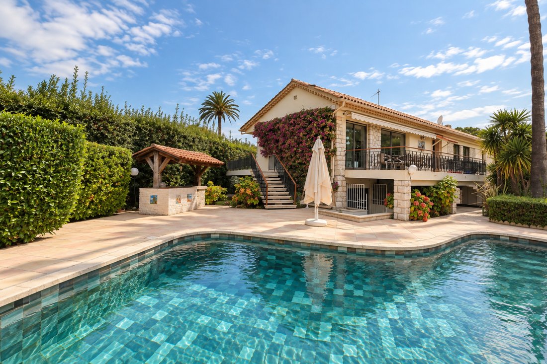 Villa in Vieille Ville, Antibes, Frankreich 1 - 19215388