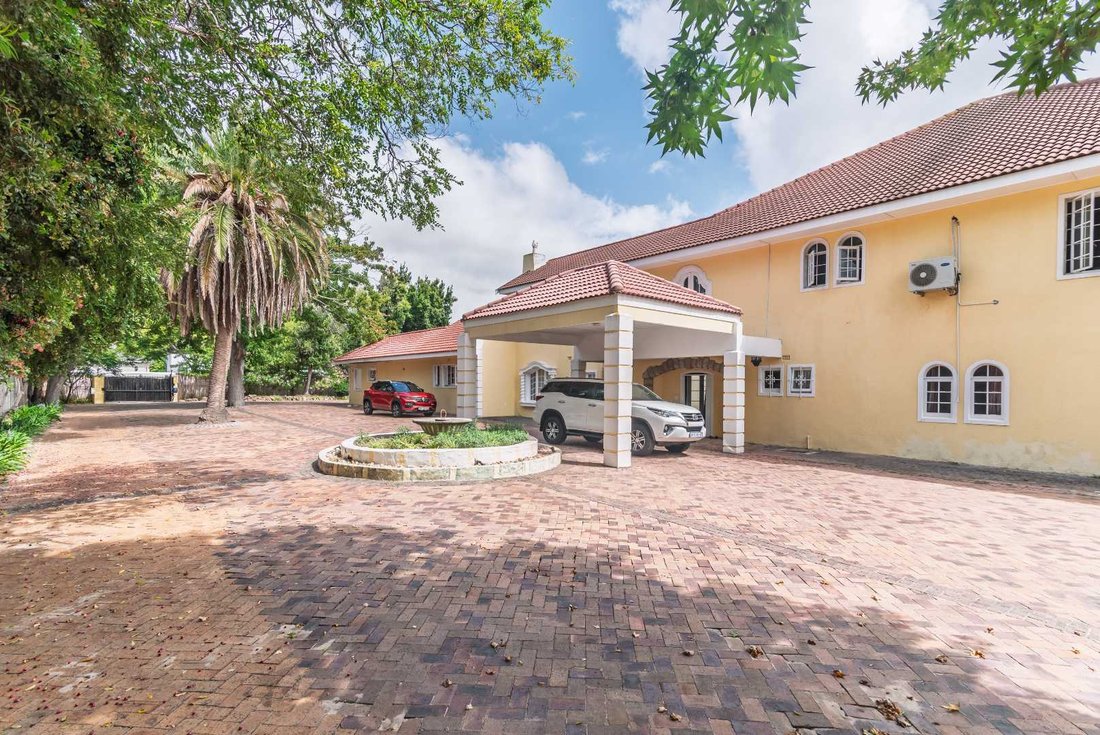 Maison à Constantia, Southern Suburbs, Le Cap 4 - 19215040