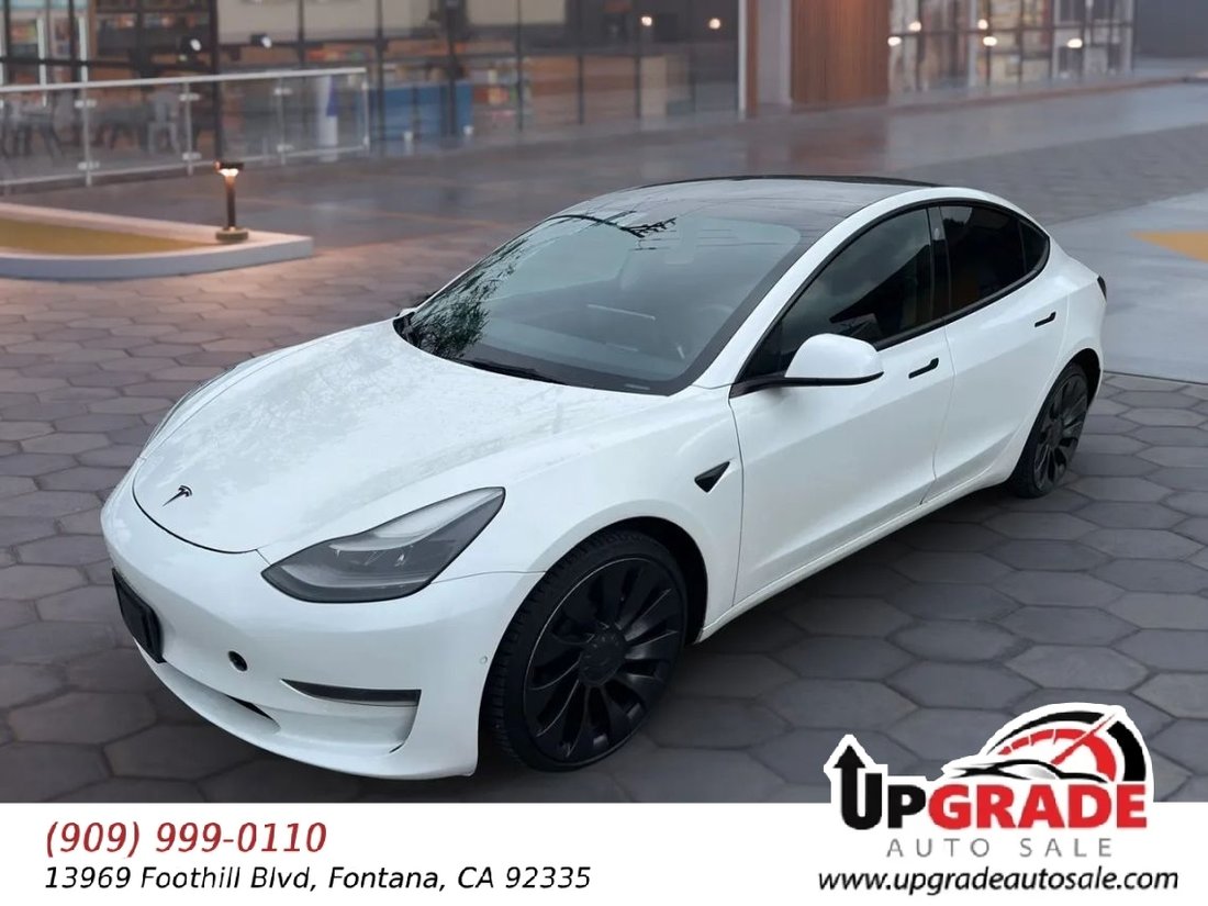 Sedan in Fontana, CA, United States 1 - 19219151