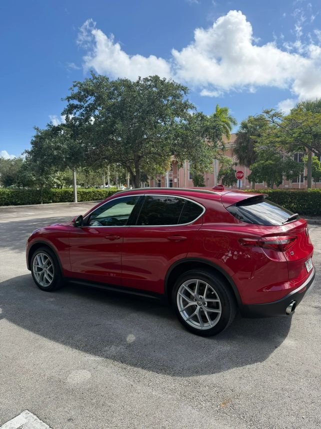 Suv in Miami, FL, United States 3 - 19218956
