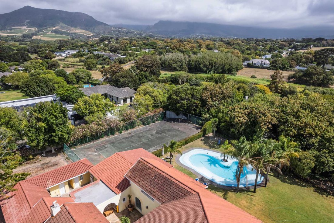 Maison à Constantia, Southern Suburbs, Le Cap 3 - 19215040