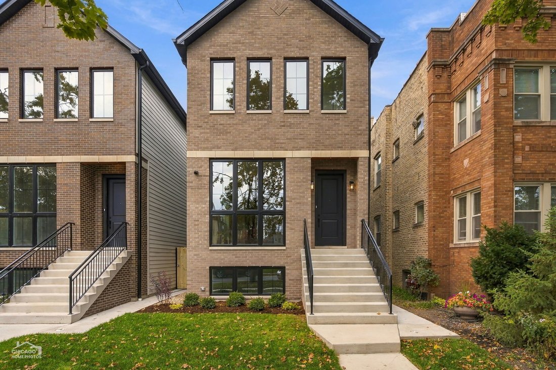 House in Chicago, Illinois, United States 2 - 19217734