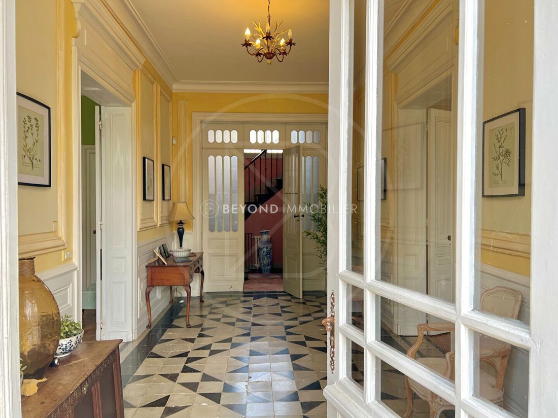Villa in Pujols, Nouvelle-Aquitaine, France 4 - 19222530