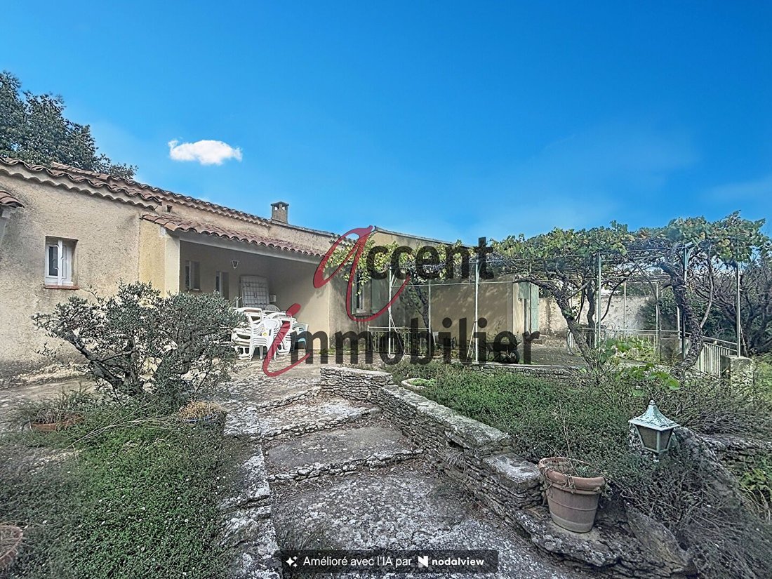 Haus in Ménerbes, Provence-Alpes-Côte d'Azur, Frankreich 1 - 19218136