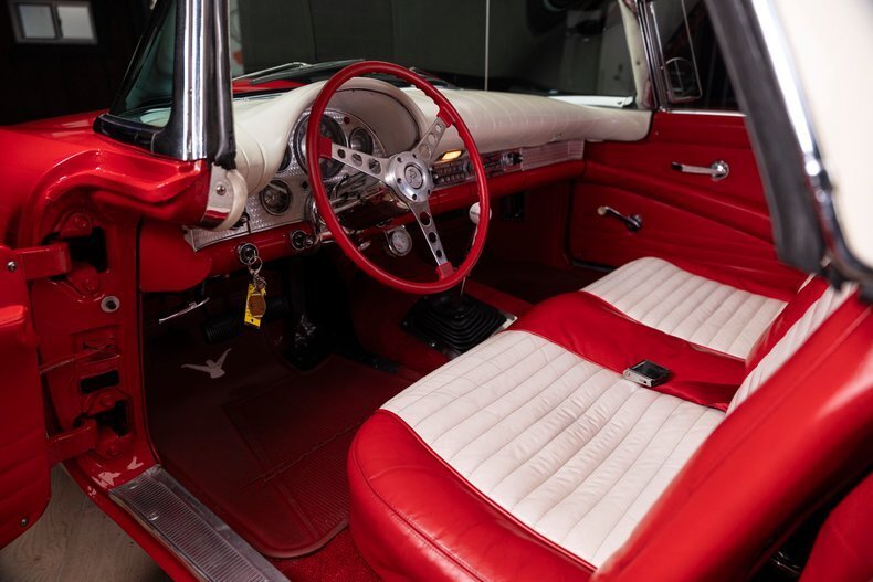 1957 Ford Thunderbird Convertible | 292ci V8 | 3-Speed Manual in Green Brook, United States 3 - 19220275
