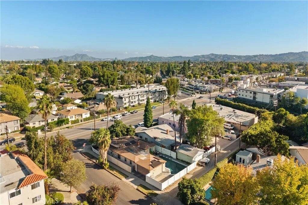 Los Angeles, California, United States 2 - 19220321