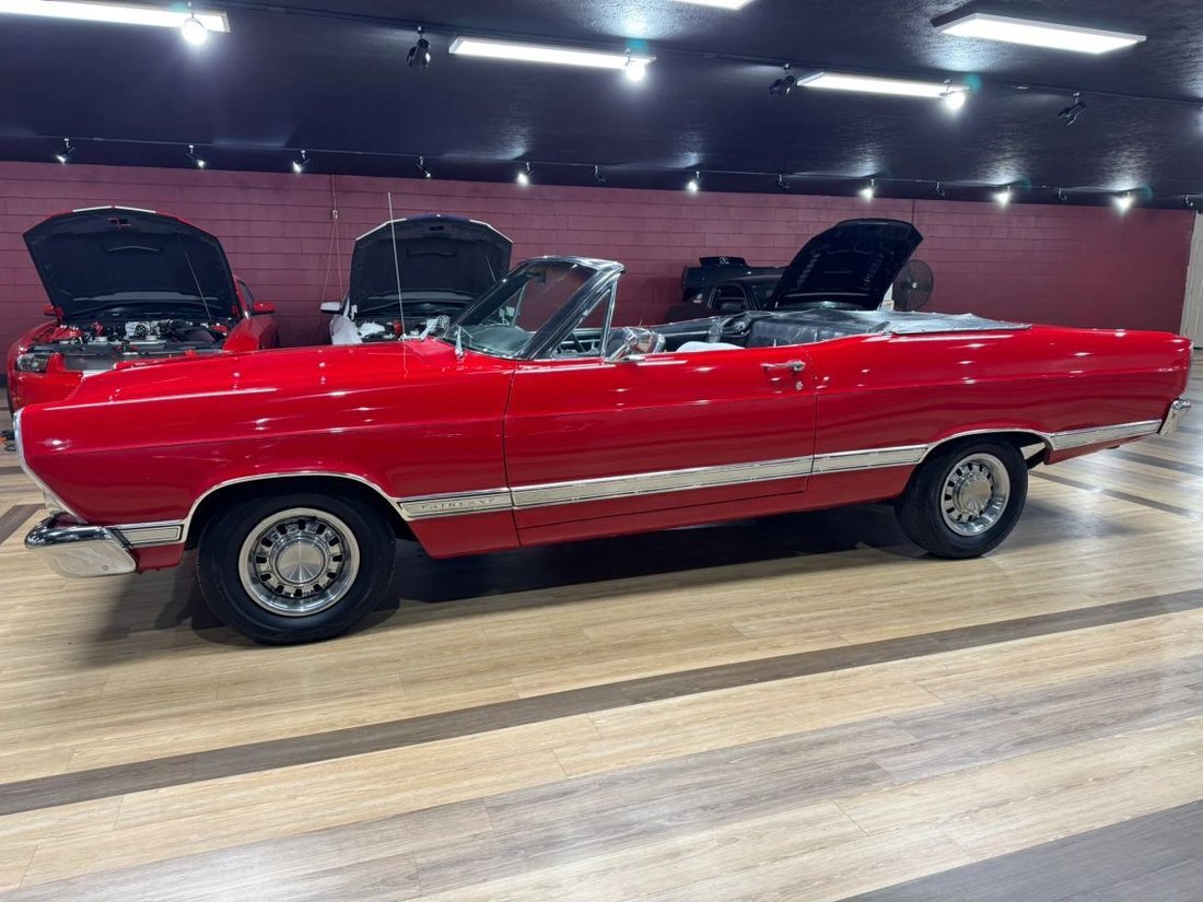 Cabriolet in Greenfield, IN, United States 3 - 19219022