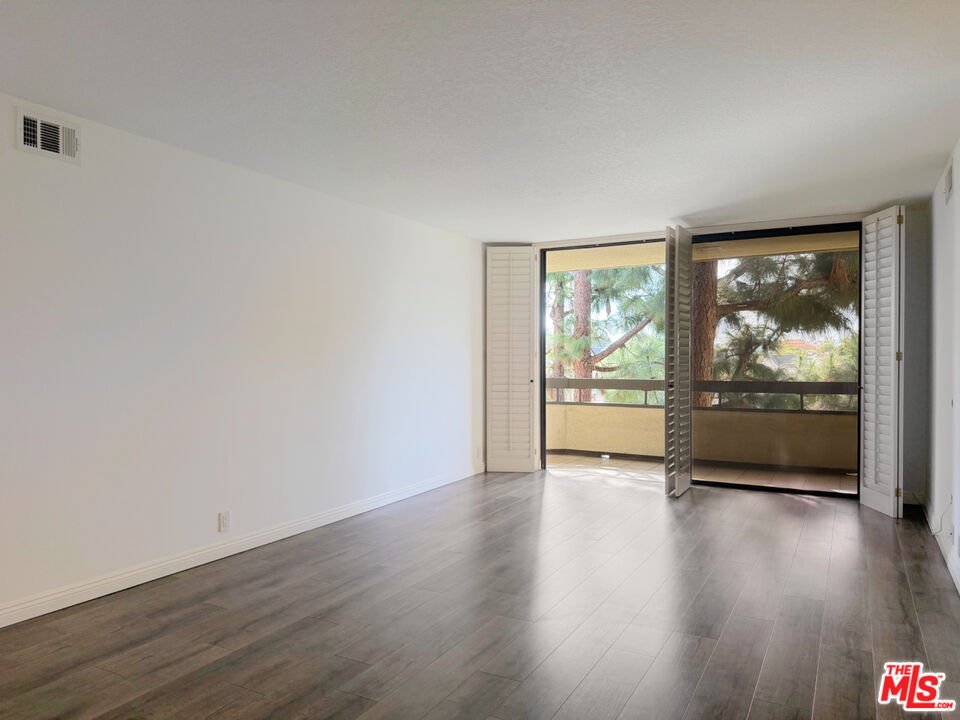 Condo in Los Angeles, California, United States 2 - 19220994