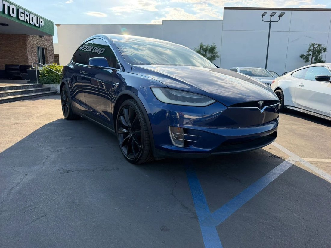 Suv in Ontario, CA, United States 2 - 19220730
