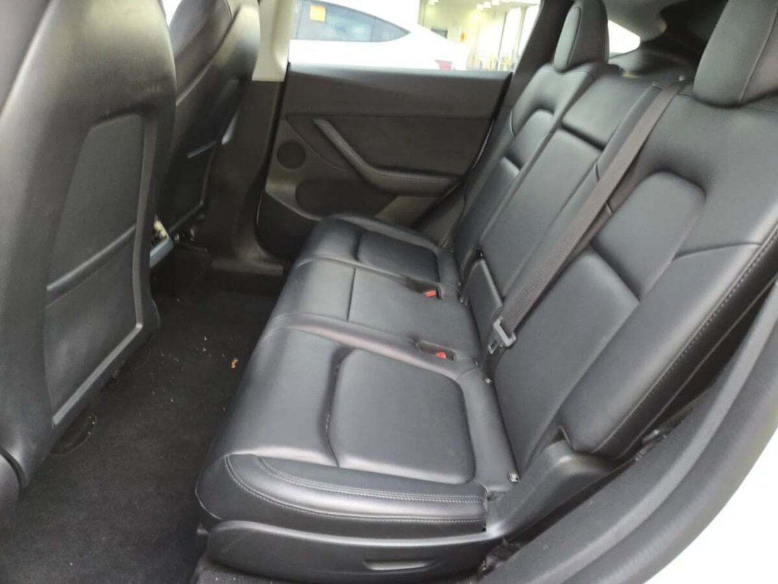 Suv in Newport Beach, CA, United States 4 - 19220702