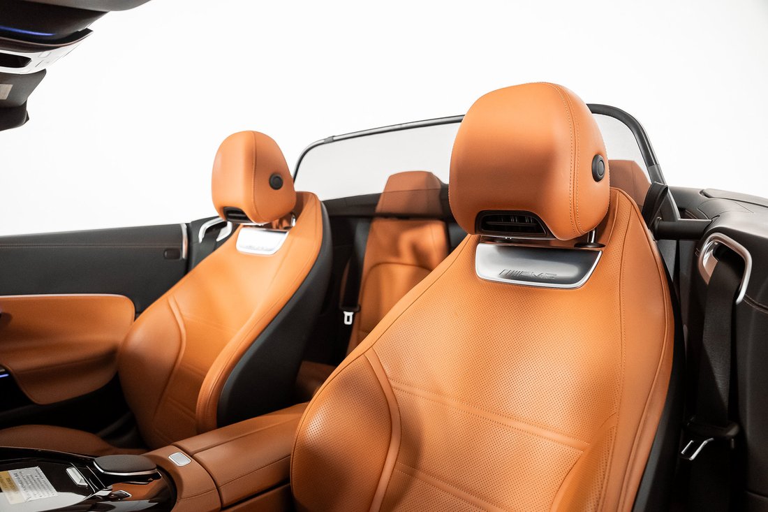 Cabriolet in Pompano Beach, FL, United States 3 - 19215055