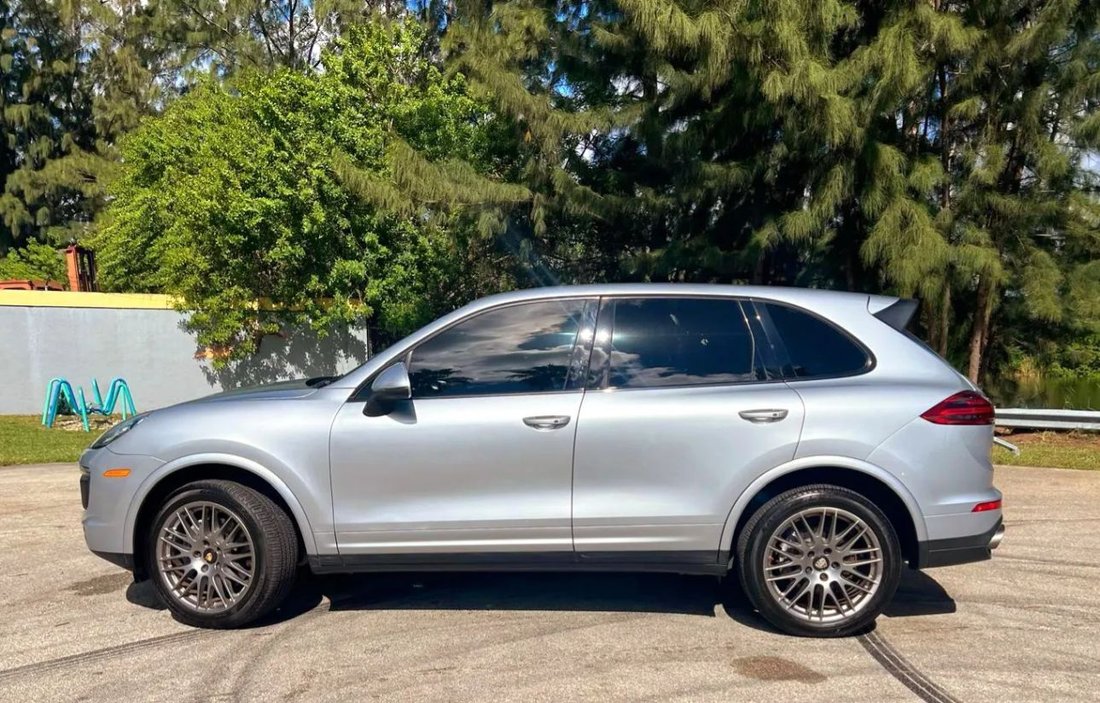 Suv in Davie, FL, United States 5 - 19219175