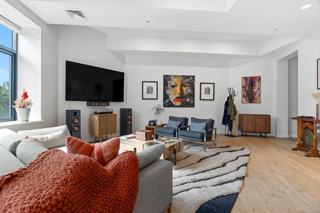 Condo in Boston, Massachusetts, United States 3 - 19218880