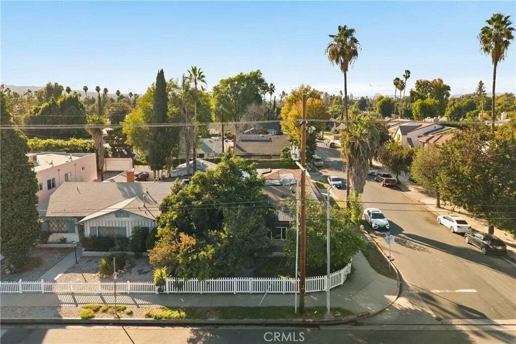 Los Angeles, California, United States 5 - 19220321