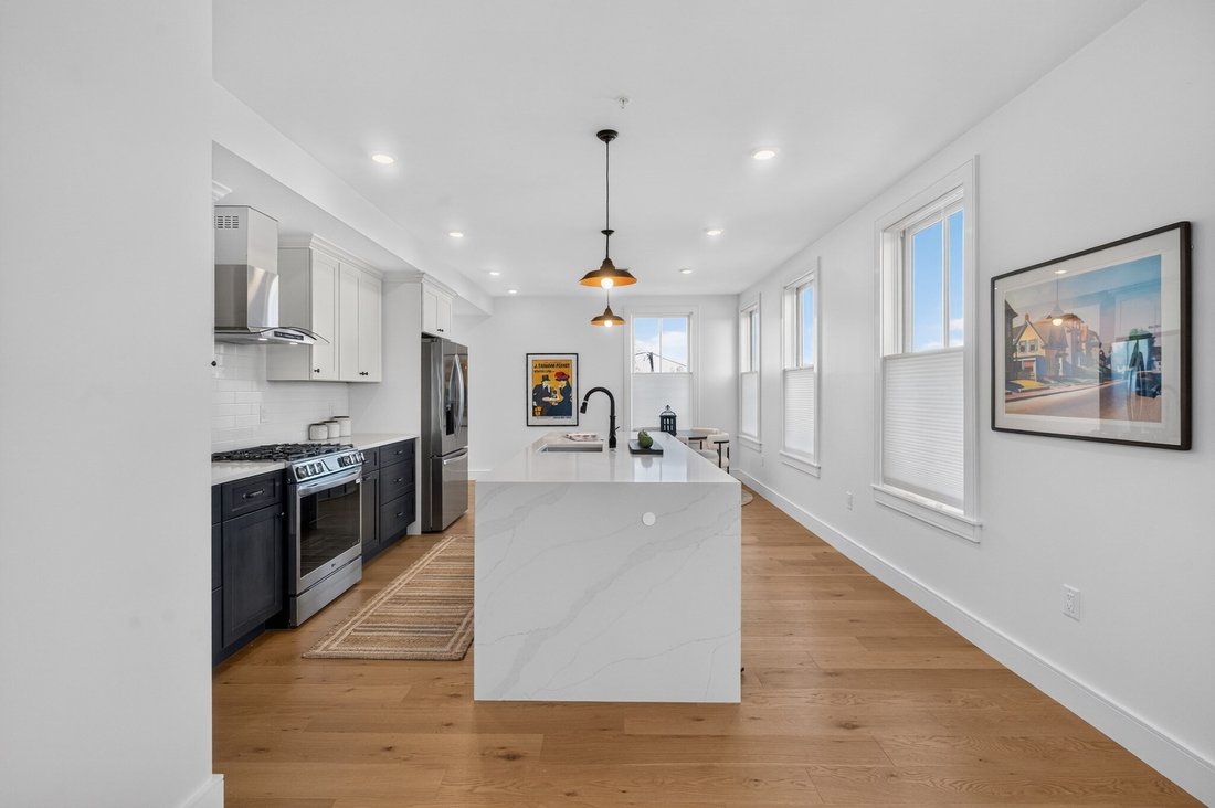 Condo in Boston, Massachusetts, United States 2 - 19215835