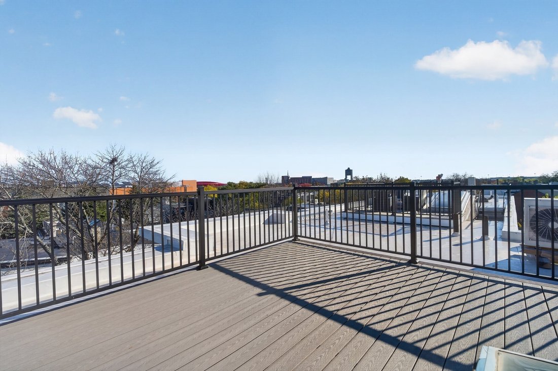 Condo in Boston, Massachusetts, United States 3 - 19215835