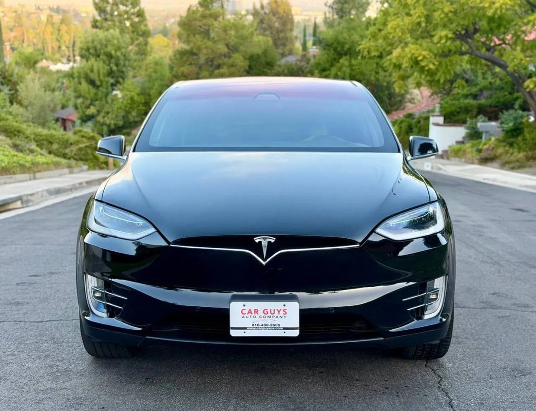 Suv in North Hills, CA, United States 3 - 19219164