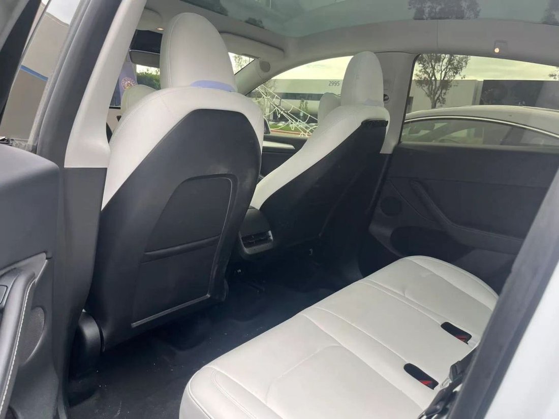 Suv in Costa Mesa, CA, United States 4 - 19218965