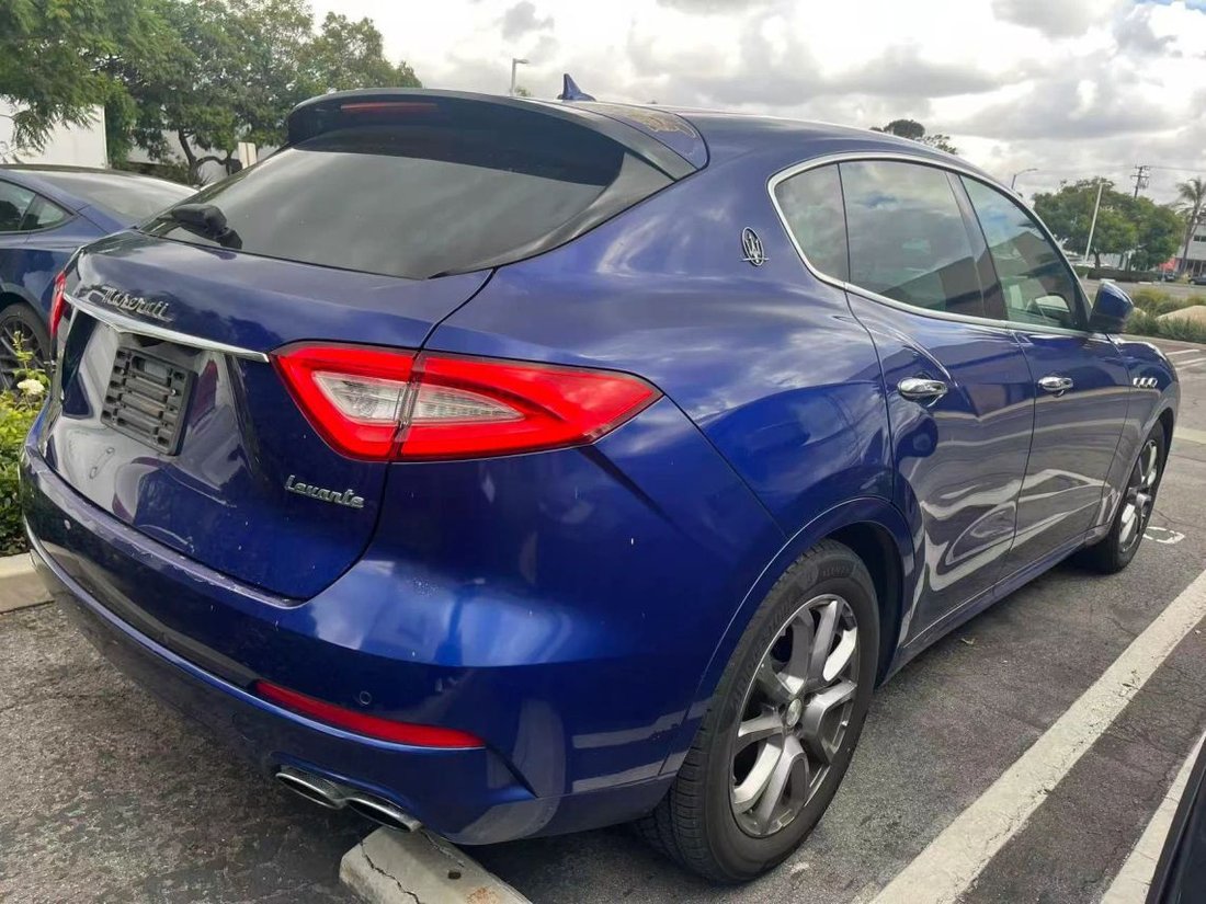 Suv in Costa Mesa, CA, United States 2 - 19218992
