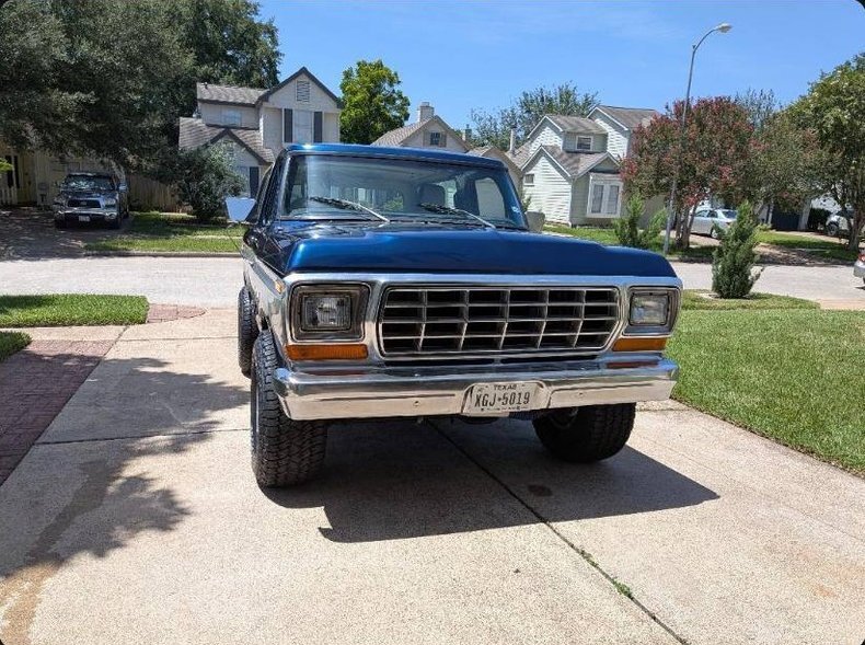 Suv in Glendale, United States 3 - 19220292