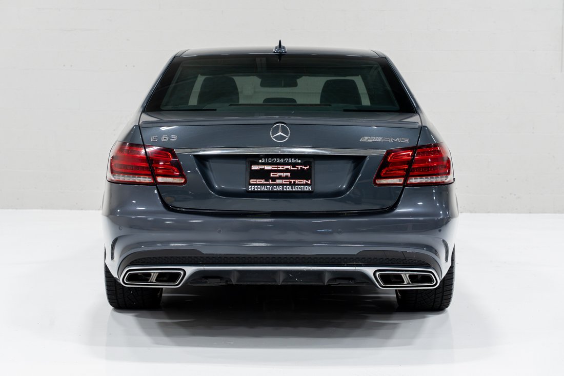 Sedan in West Hollywood, CA, United States 5 - 19216121
